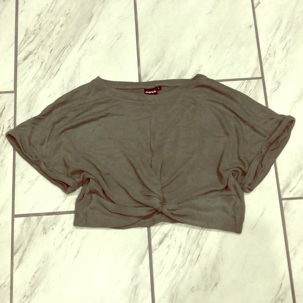 NWOT Everyday Crop Top